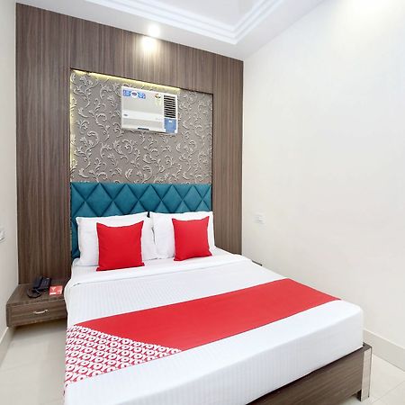 Oyo 12354 Hotel Sangreela Amritszár Kültér fotó