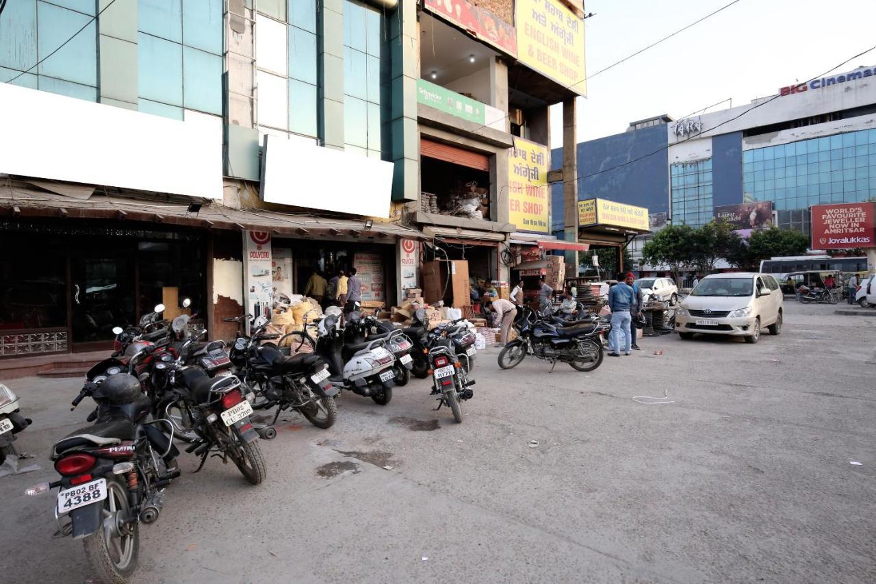 Oyo 12354 Hotel Sangreela Amritszár Kültér fotó