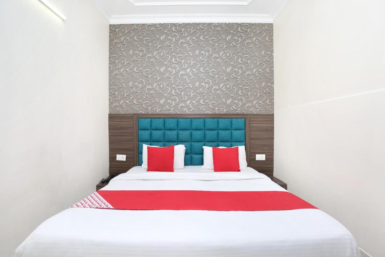 Oyo 12354 Hotel Sangreela Amritszár Kültér fotó