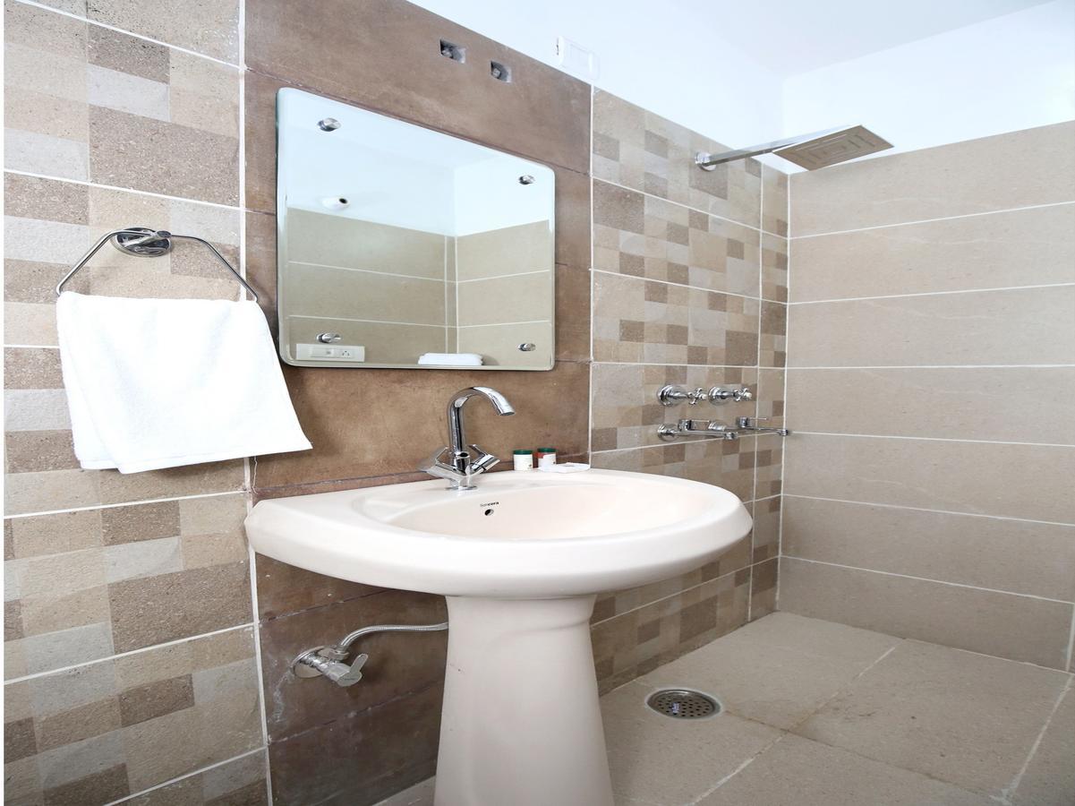 Oyo 12354 Hotel Sangreela Amritszár Kültér fotó